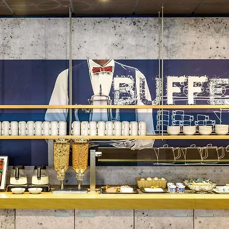 Отель Ibis Budget Sued