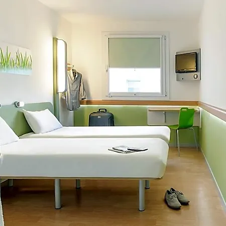 Ibis Budget Sued