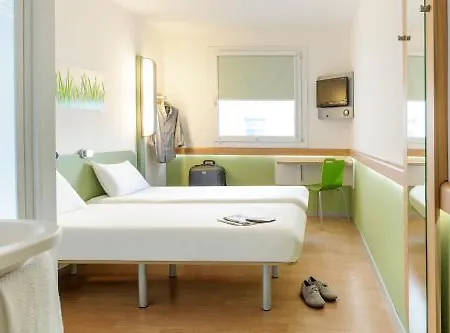 Ibis Budget Sued